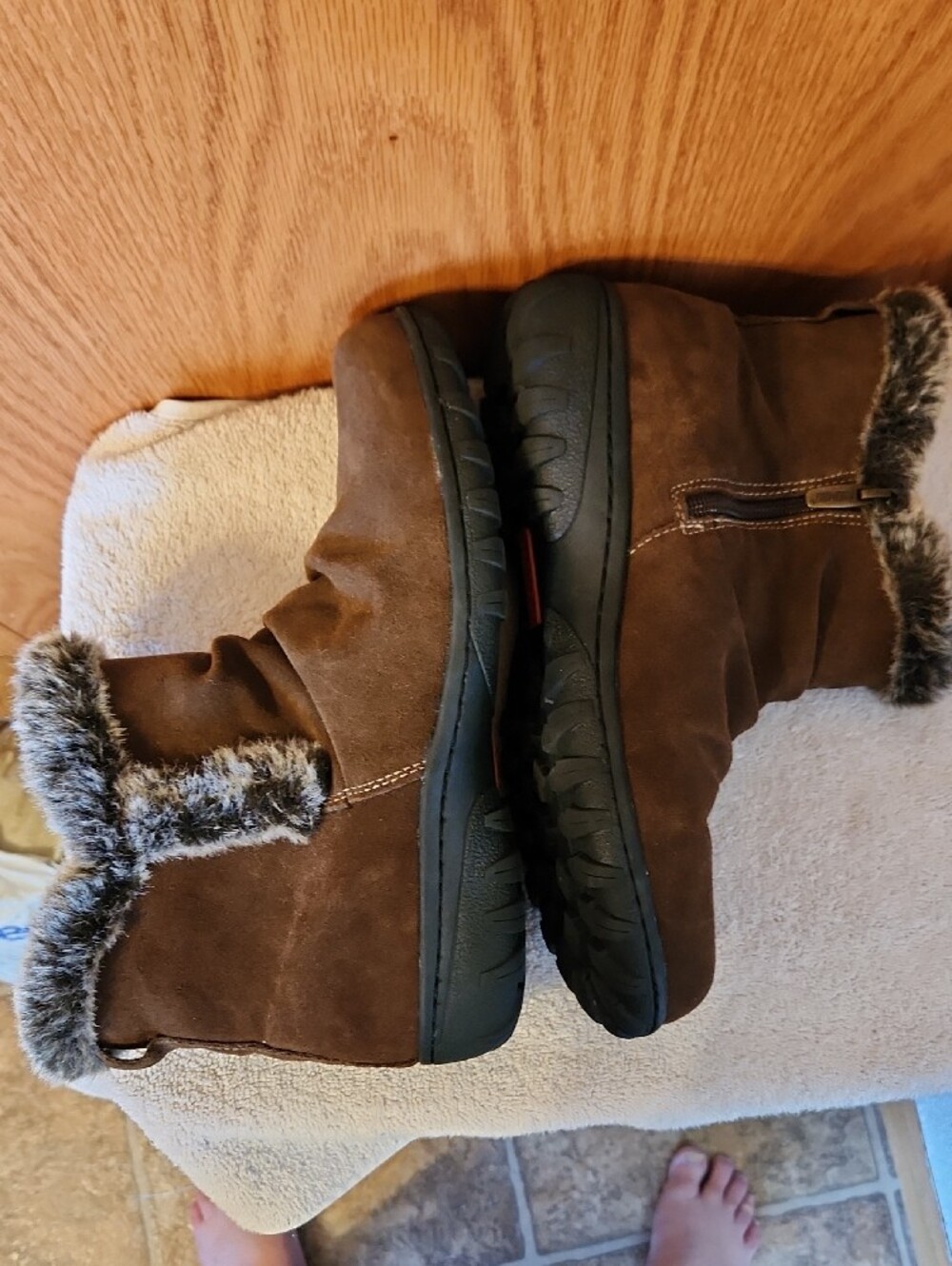Khombu Brown Faux-Fur Cuff Suede Ankle Boots - Picture 6 of 11